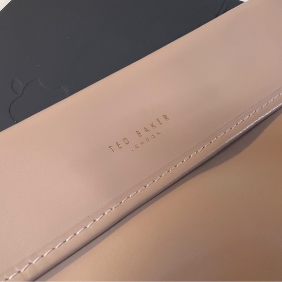 TED BAKER LONDON Women Tan Leather Magnetic Closure Minimalist Pouch Clutch NWOT - Picture 4 of 11